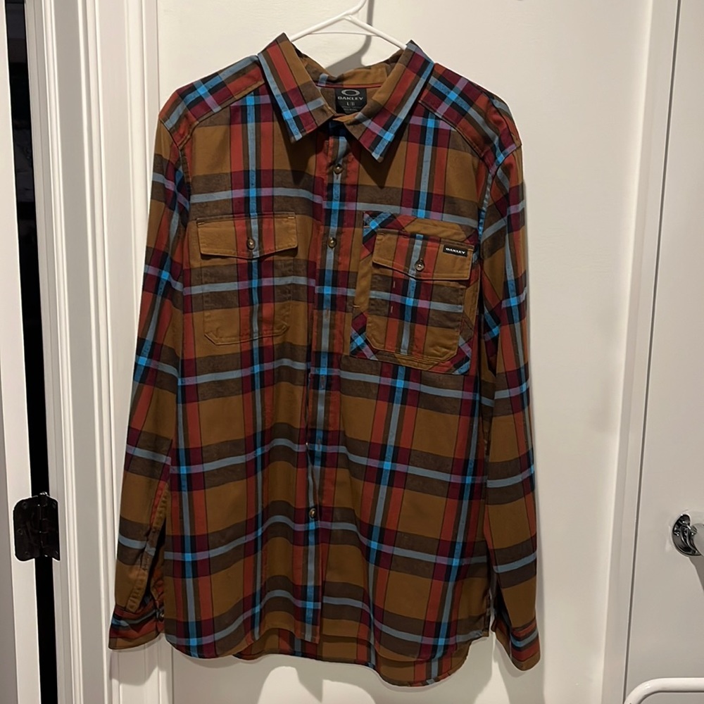 Oakley Long-sleeve Button Down